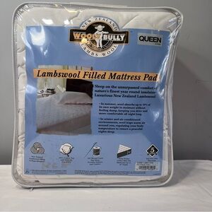 Wooly Bully Hollander Home 100% New Zealand lambs wool filled mattress pad cover